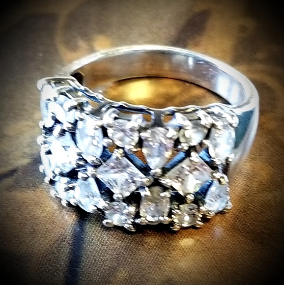 Silpada Sterling Silver & Zirconia Ring - Picture 1 of 14